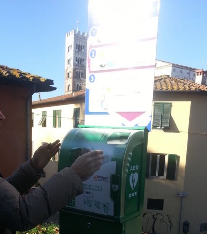 I defibrillatori sulle mura di Lucca