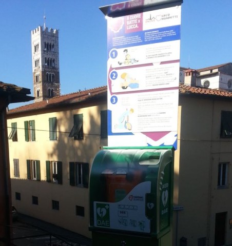 I defibrillatori sulle mura di Lucca