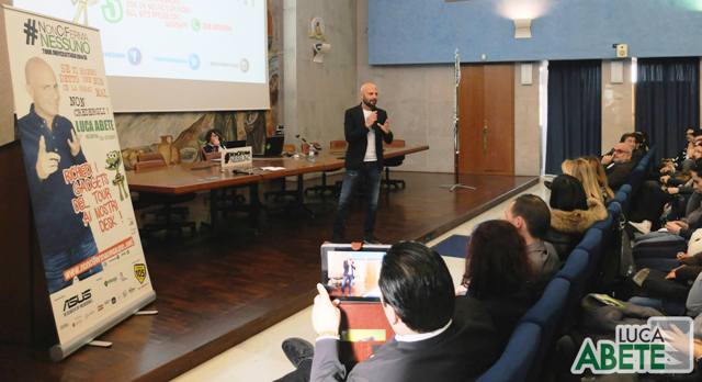 Luca Abete di Striscia La Notizia all’Università degli Studi di Siena