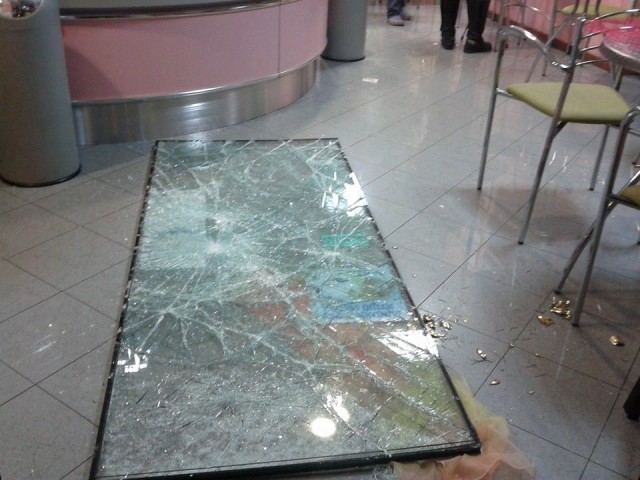 Il Rosmady Caffè di Montecatini Terme devastato (da facebook)