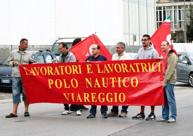 La manifestazione di Fiom - Cgil in Versilia