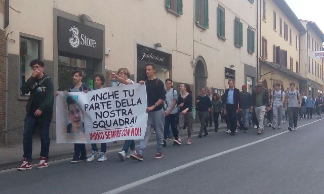 la scuola Balducci di Pontassieve in corteo