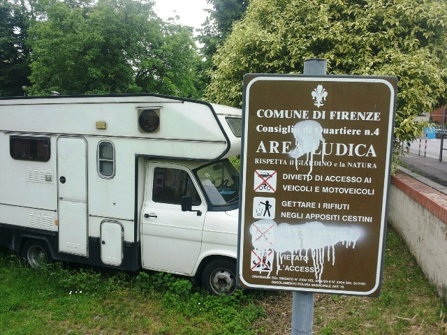 isolotto_degrado_lega_nord1