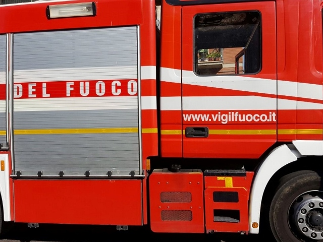 Prende fuoco un appartamento a Livorno: 2 intossicati - gonews