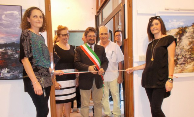 L'esposizione delle opere dell'artista Carlo Capecchi