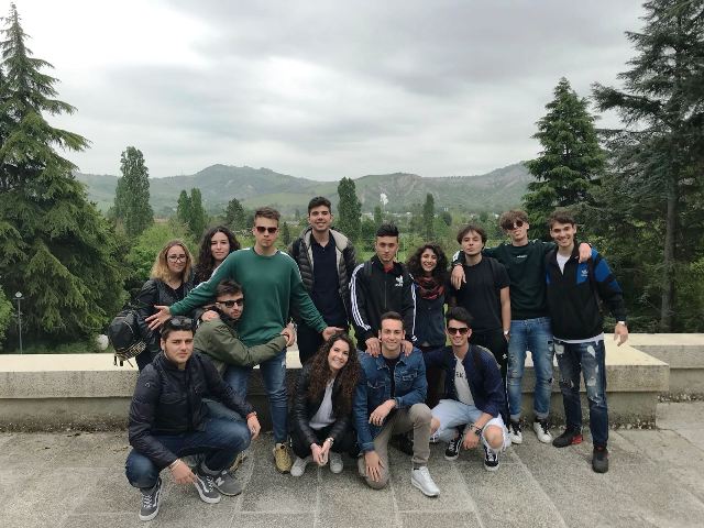 Studenti del liceo "G.Marconi"