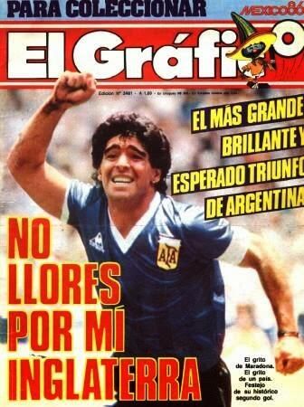 La copertina del giornale dopo la vittoria argentina contro l'Inghilterra ai Mondiali del 1986, quella della "mano de dios"