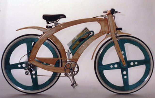 La mostra “Magnifico Ingegno” dei manufatti in legno di Vinicio Magni