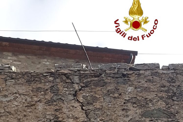 cana_roccalbegna_mura_problemi_2018_09_18