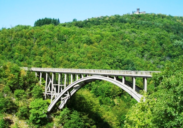 Ponte Vergai a Villa Collemandina