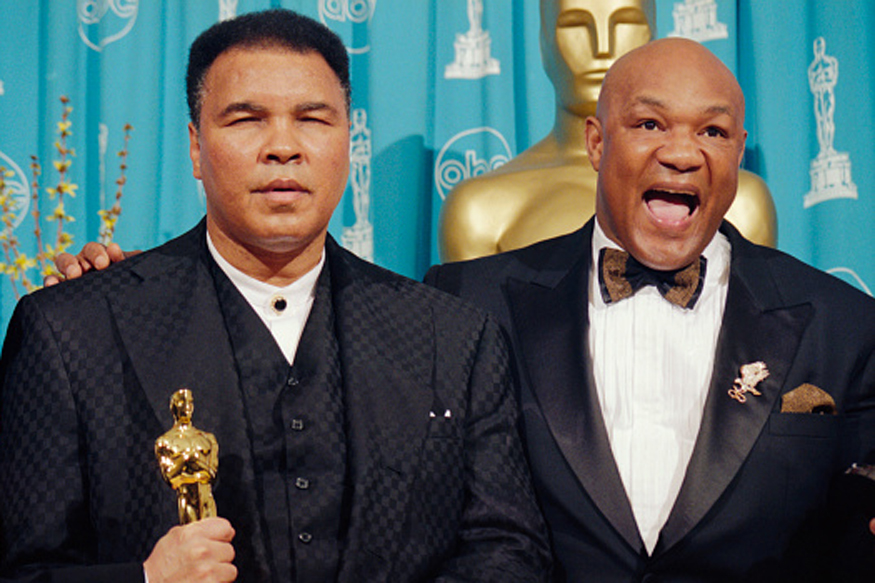 Muhammad Ali e George Foreman alla cerimonia degli Oscar
