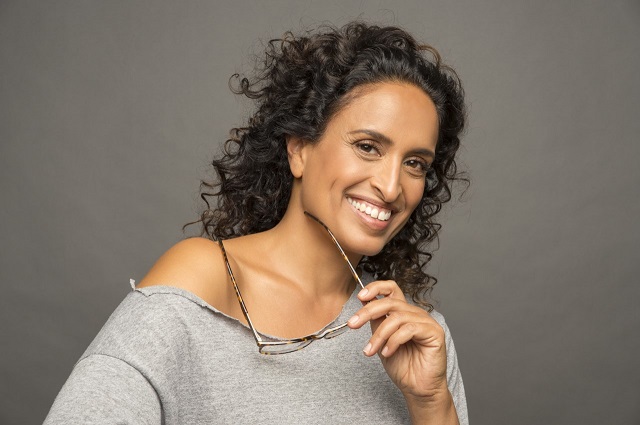 La cantante israeliana Noa bloccata a Firenze canta in una chiesa francescana