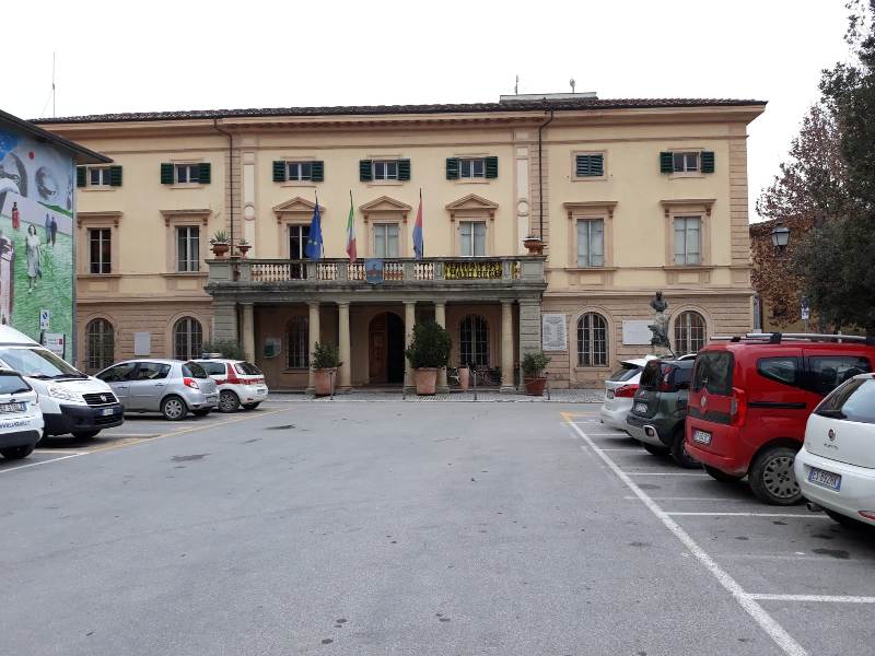 Pacchetto scuola in pagamento nel comune di Ponsacco - gonews