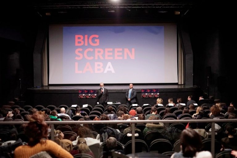 Big screen Laba