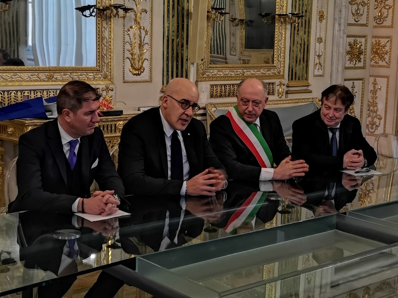 L'ambasciatore di Tunisia in Italia ricevuto a Palazzo Orsetti gonews.it L'ambasciatore di Tunisia in Italia ricevuto a Palazzo Orsetti gonews.it