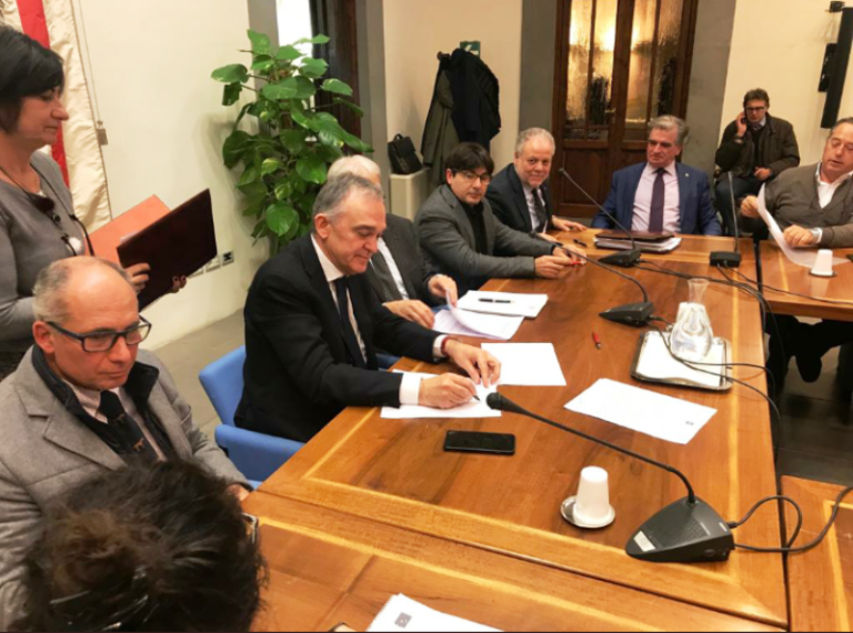 La firma del protocollo