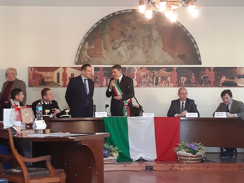 Montopoli riceve i nuovi emblemi araldici