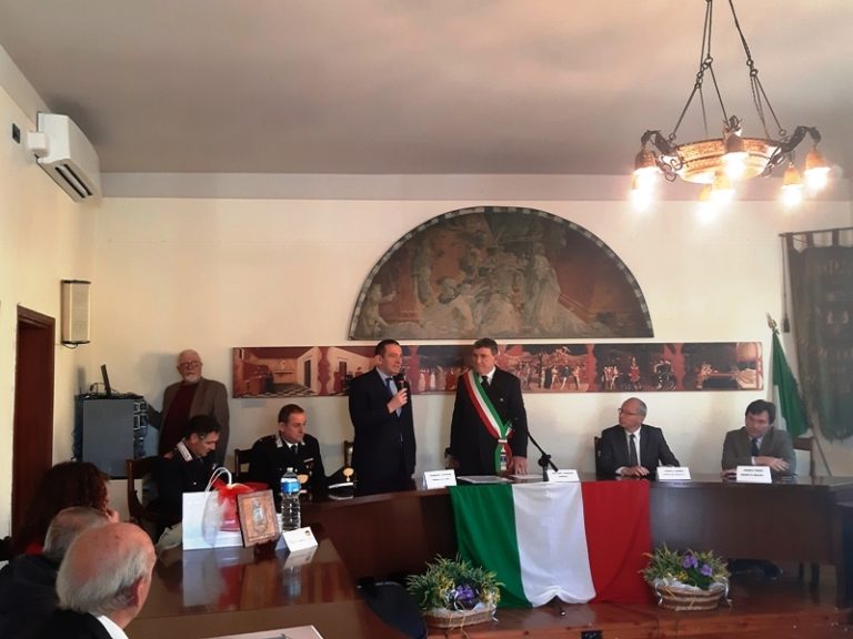 Consegna emblemi (2)