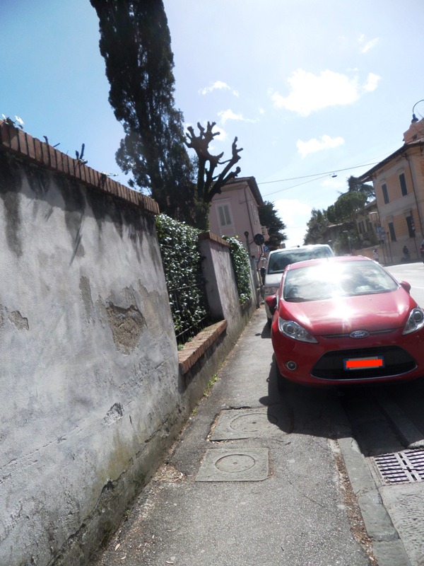 parcheggio selvaggio a Pisa