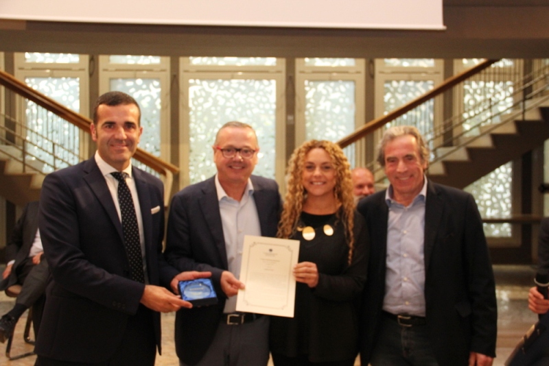 Caseificio Busti ritira il premio Stefano Busti con sindaco fauglia carlo carli, federica grassini, stefano maestri accesi