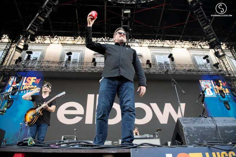 elbow_new_order_concerto_lucca_summer_festival_2019_07_12___40