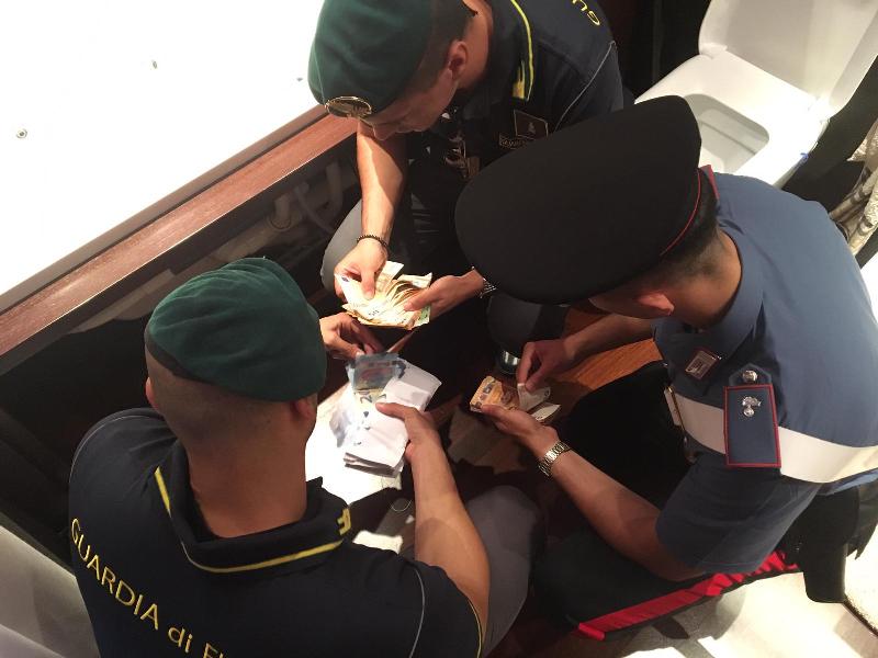 guardia_finanza_arresto_gestore_centri_migranti_empolese_2019_07_23_2