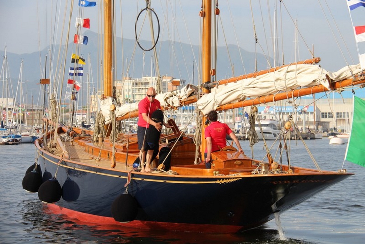 La Grande Festa Delle Vele Storiche Viareggio In Versilia Si Celebra Il 15 Raduno Delle Barche D Epoca Gonews It