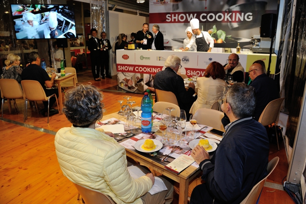 863_LSC_8062_Pisa_Food_Wine_2018_1200