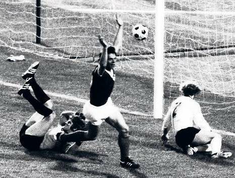 La rete di Sparwasser, che decise la sfida fa le due Germanie ai Mondiali del 1974