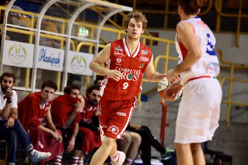 Giornata no per il basket empolese cadono Computer Gross e Scotti Rosa