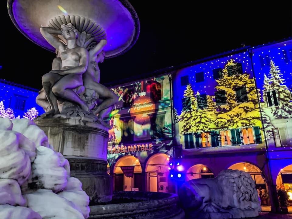 Citta Di Natale.Empoli Citta Del Natale Weekend Con Majorettes E Babbo Natale In Vespa Gonews It