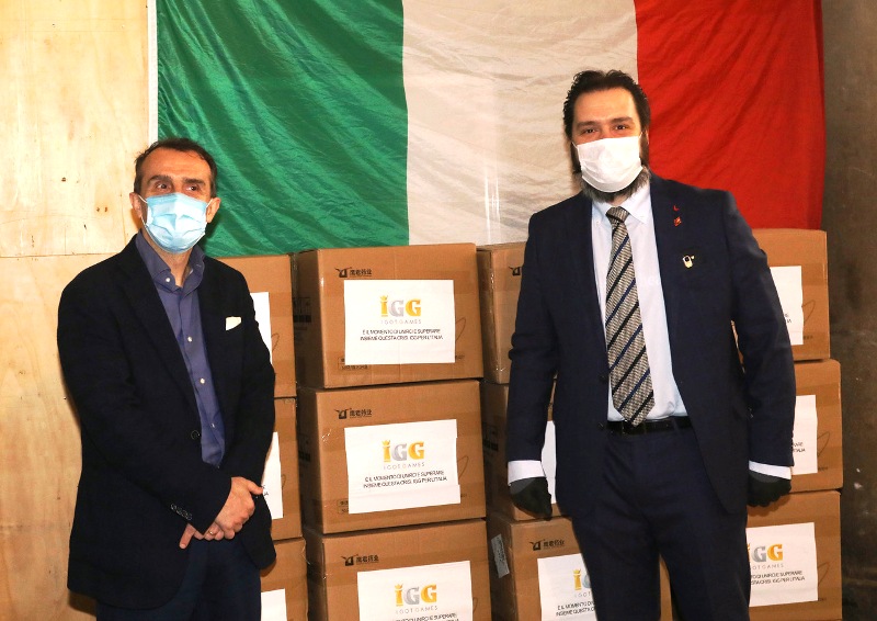 Milani consegna mascherine3