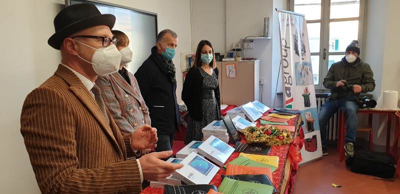 consegna tablet natalizi checchi fucecchio_ (11)