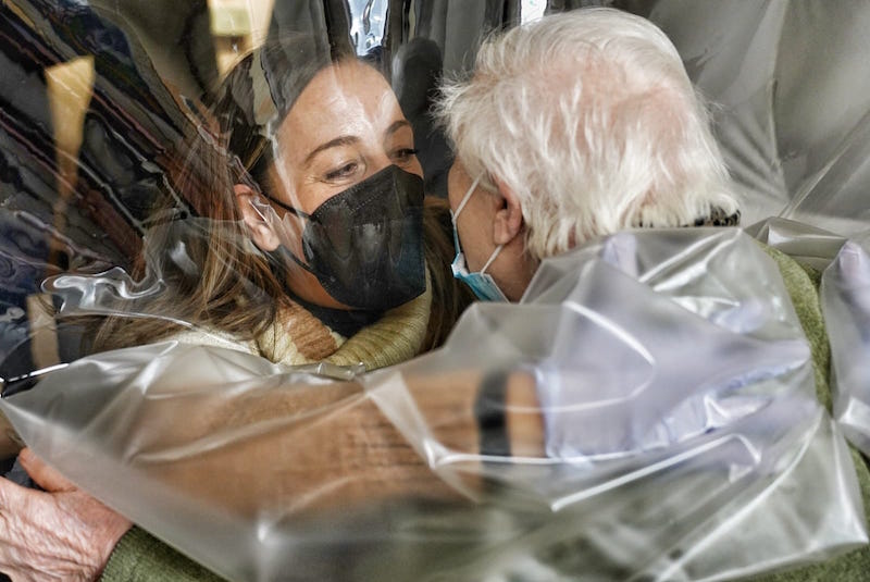 rsa montedomini stanza abbracci firenze _1