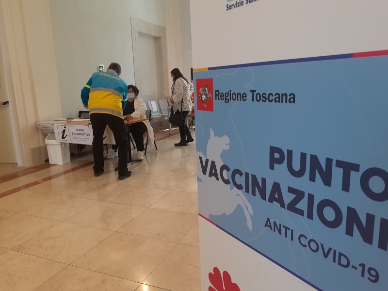 vaccini over 70 toscana