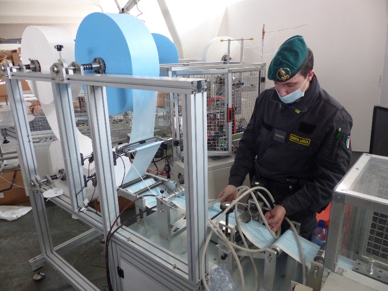 sequestro mascherine prato