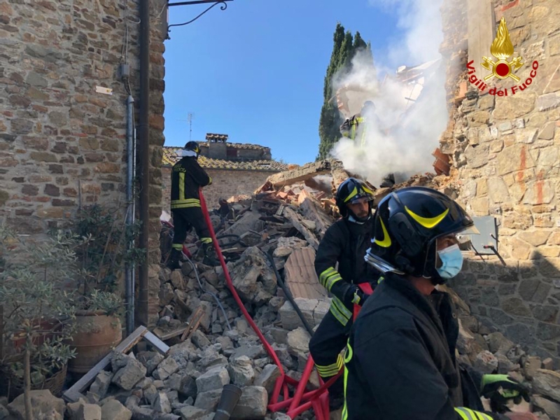 borgo di dudda crollo abitazione greve in chianti vigili del fuoco_ (1)