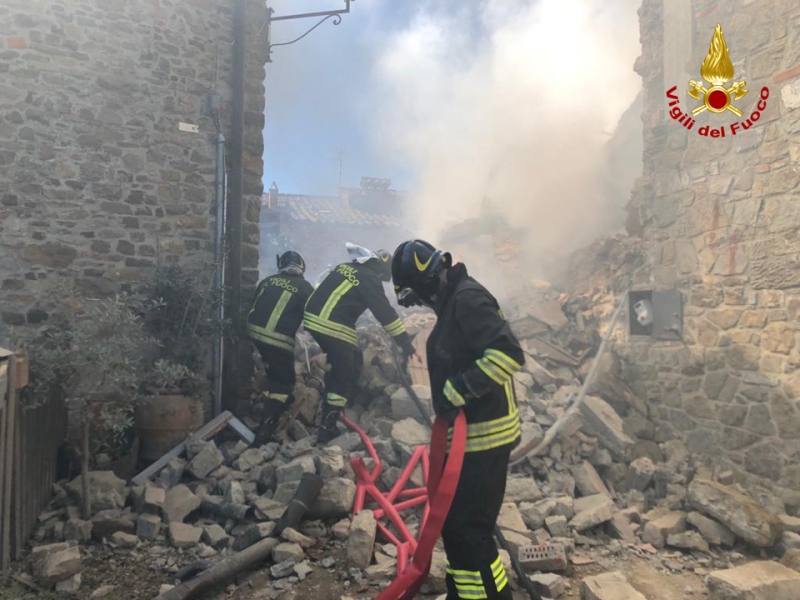 borgo di dudda crollo abitazione greve in chianti vigili del fuoco_ (13)