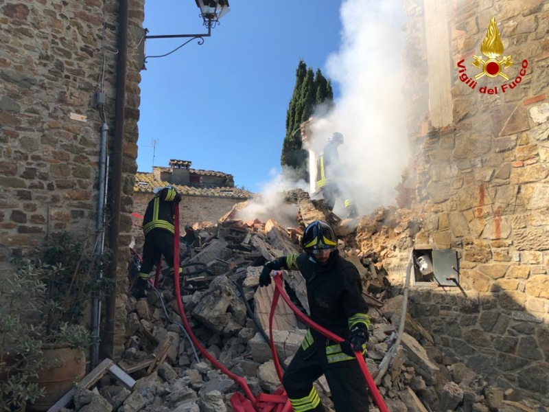borgo di dudda crollo abitazione greve in chianti vigili del fuoco_ (15)