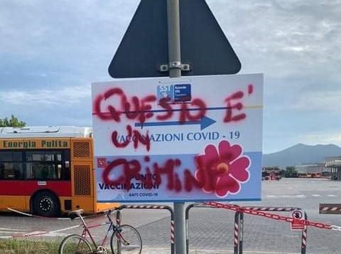Ospedaletto_vandali_covid_cartelli