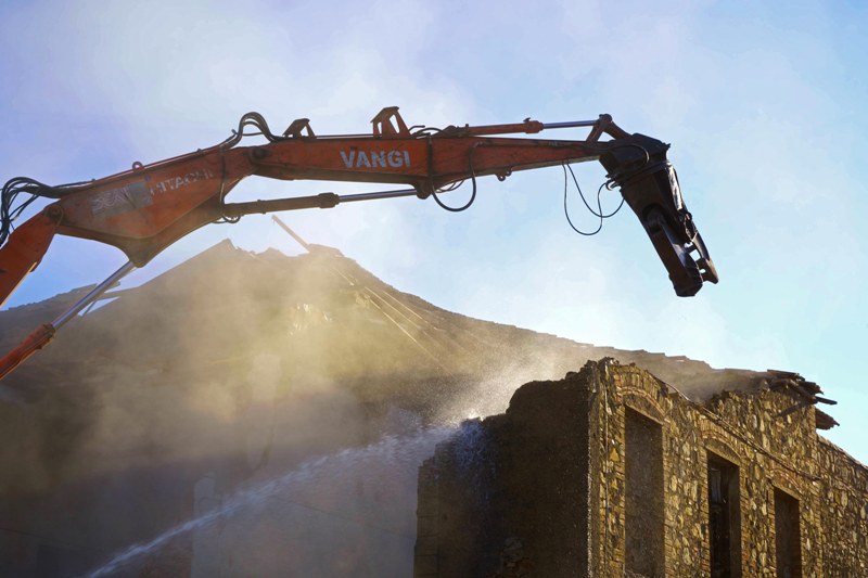 ex_TEatro_gambassi_abbattuto_3