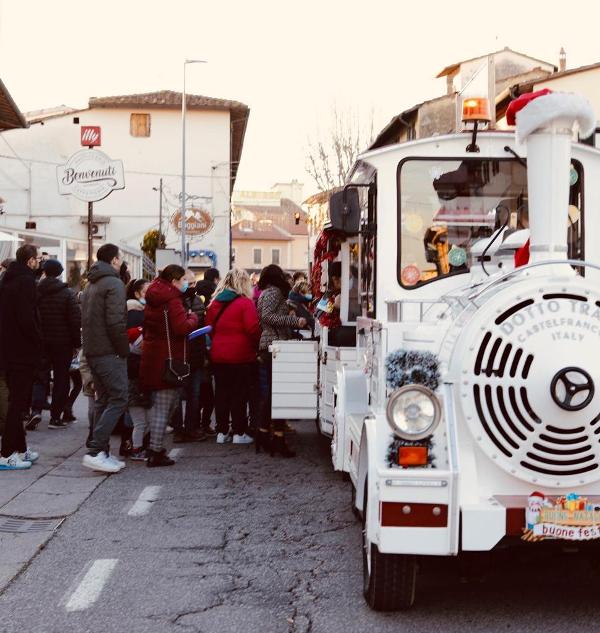 pinocchio_sotto_albero_2021_10