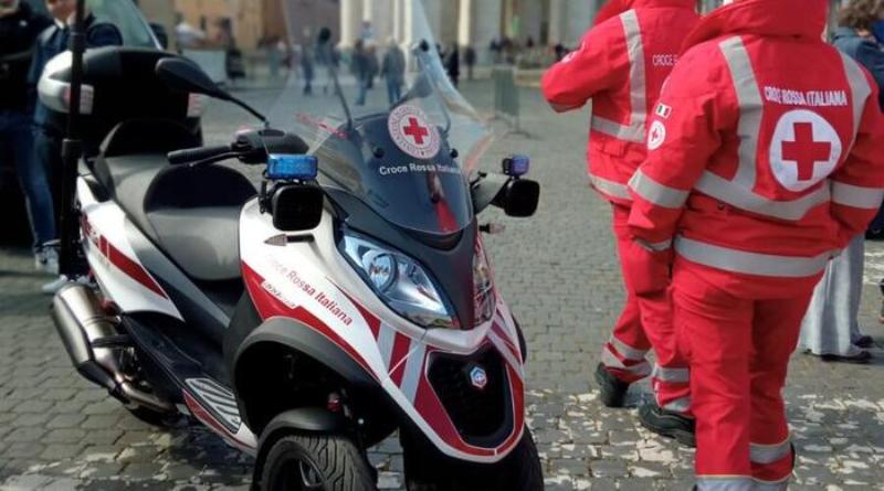 piaggio mp3 croce rossa