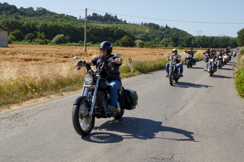 motoraduno_scimmi_montaione_5
