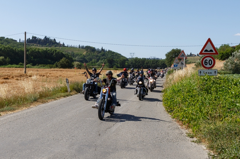 motoraduno_scimmi_montaione_6