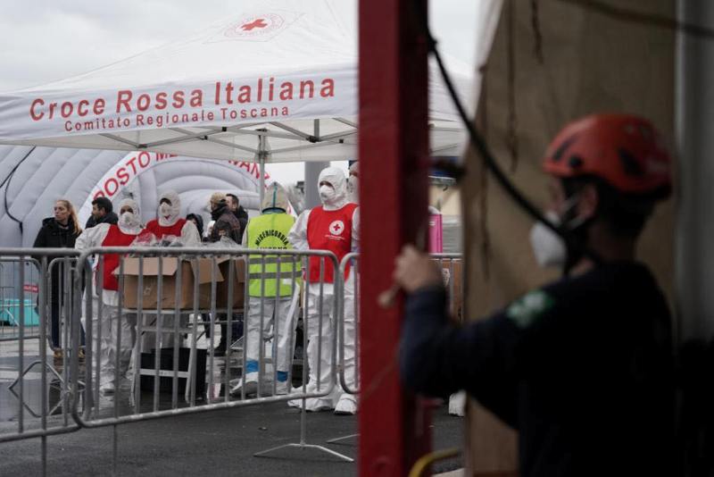 Sea Eye 4 sbarco migranti1