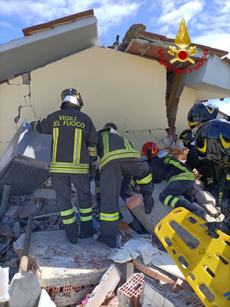 crollo abitazione montecarlo_10