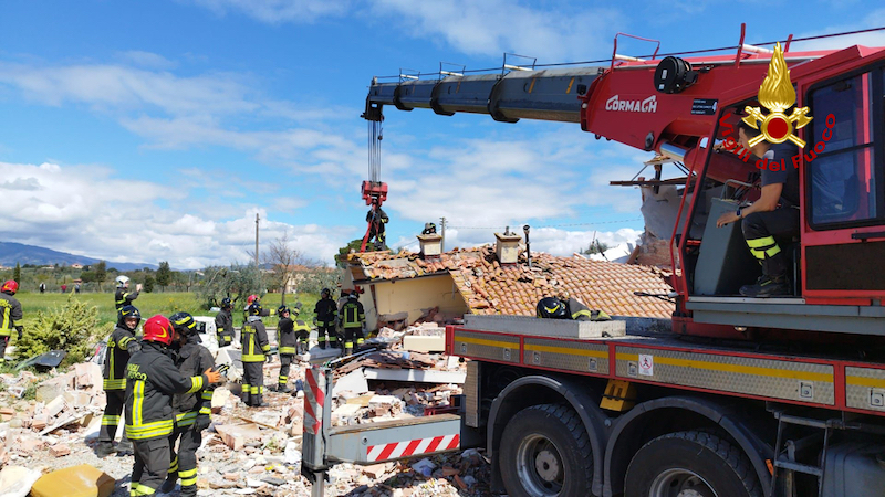 crollo abitazione montecarlo_4