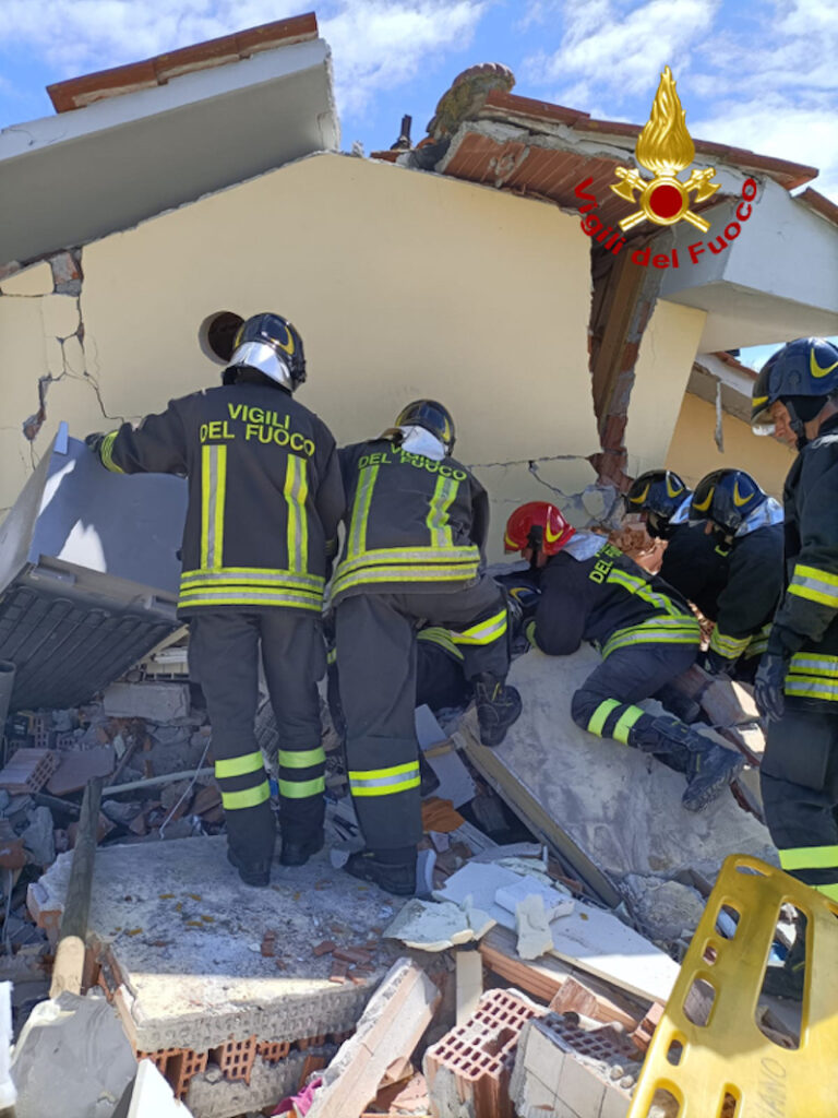 crollo abitazione montecarlo_8