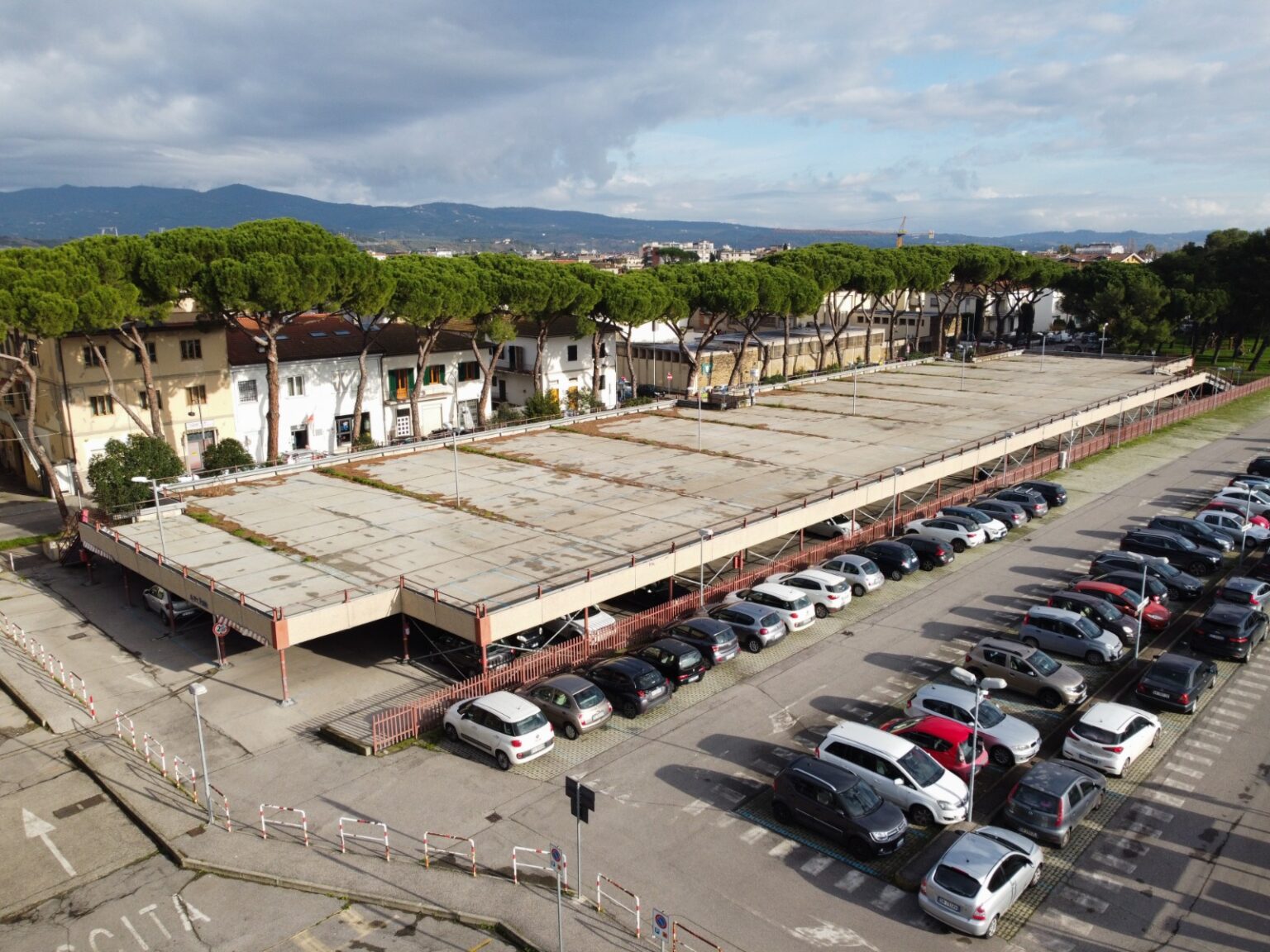 Via Il Parcheggio Multipiano In Zona Stazione A Empoli Sar Demolita via-il-parcheggio-multipiano-in-zona-stazione-a-empoli-sar-demolita